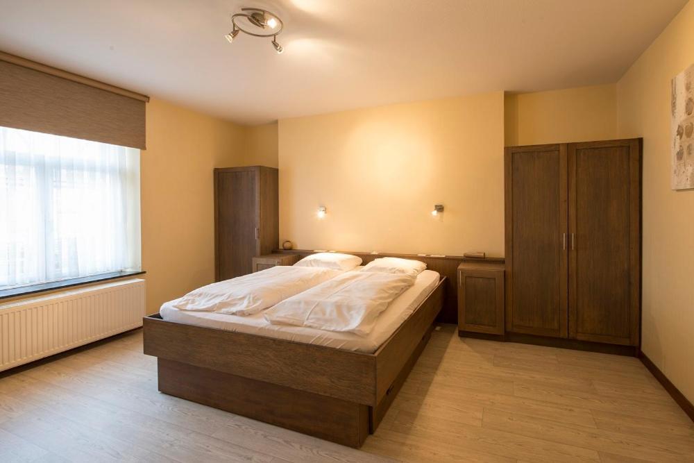 Appart Hotel Au Pied De Vigne Vresse-sur-Semois Esterno foto