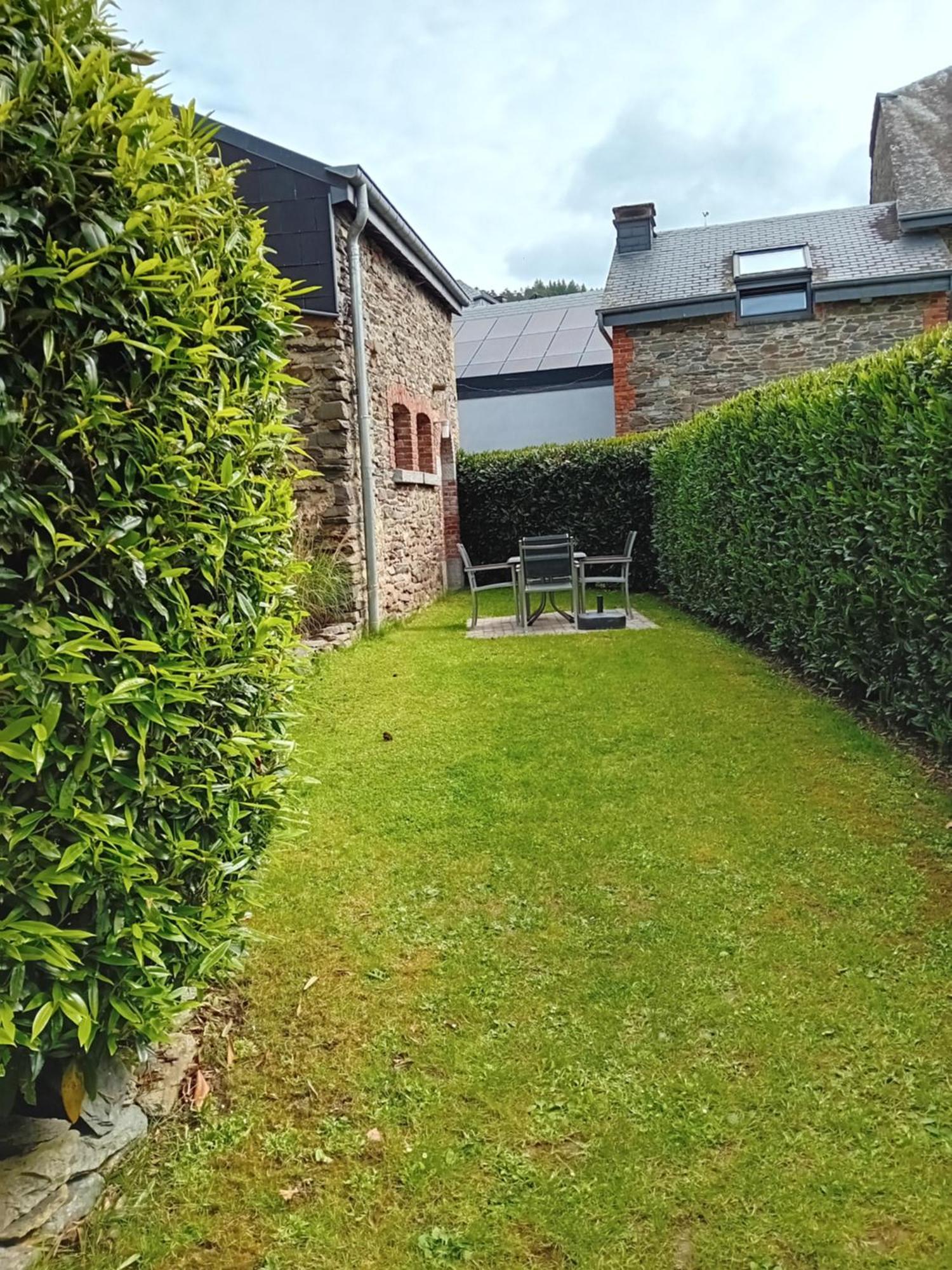 Appart Hotel Au Pied De Vigne Vresse-sur-Semois Esterno foto