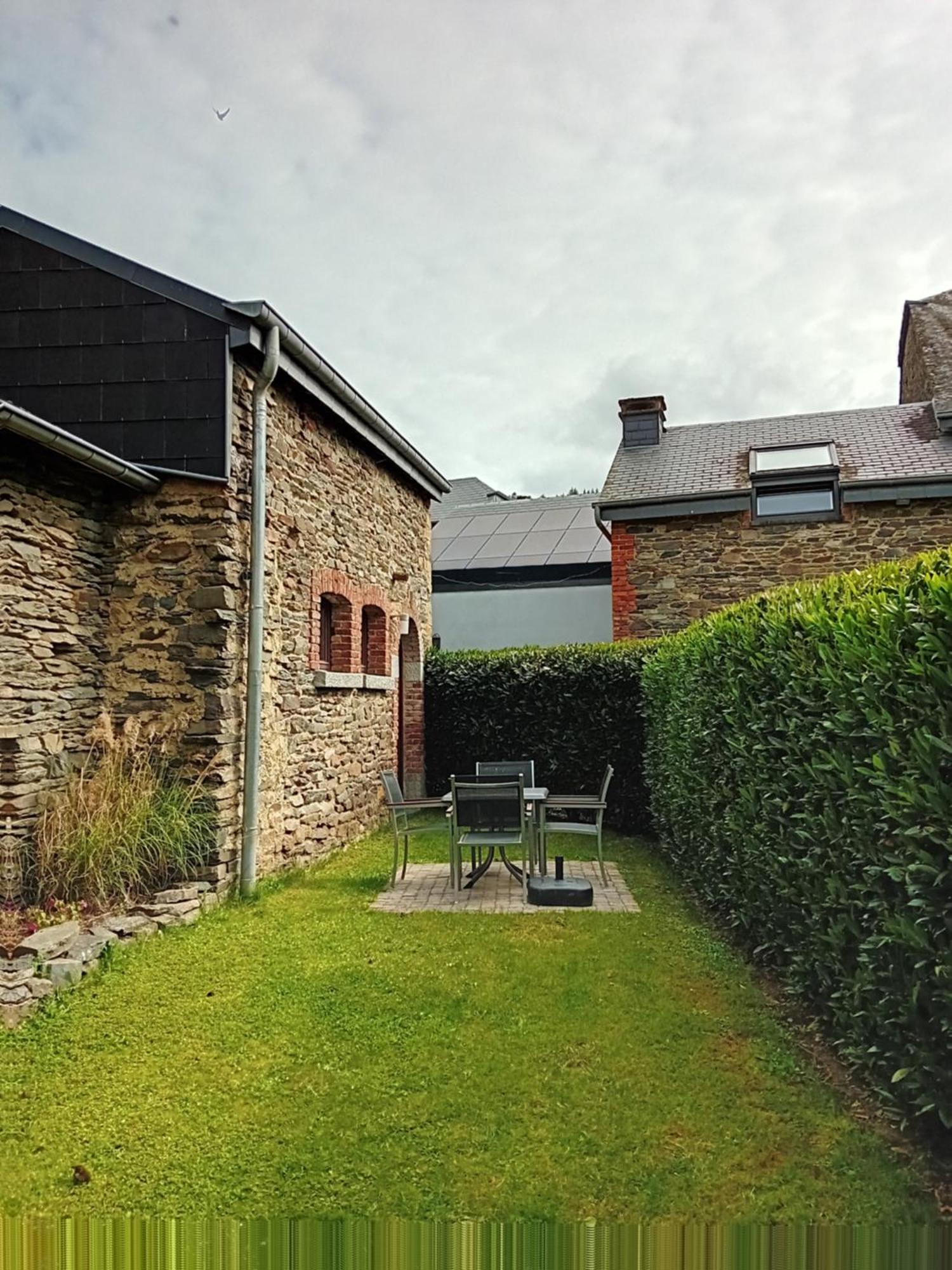 Appart Hotel Au Pied De Vigne Vresse-sur-Semois Esterno foto