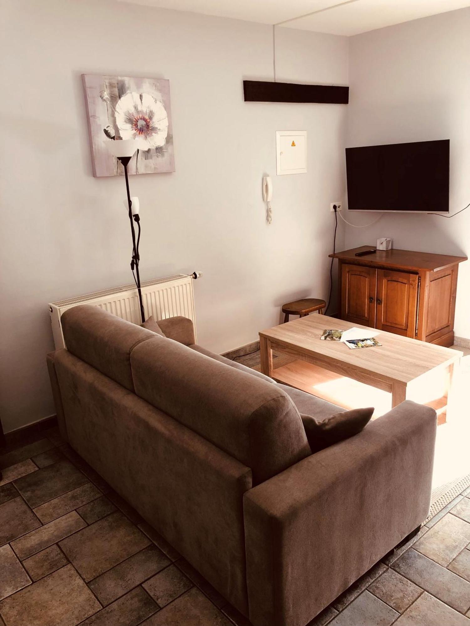 Appart Hotel Au Pied De Vigne Vresse-sur-Semois Esterno foto